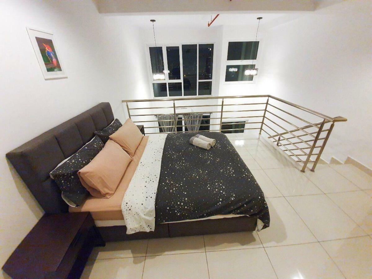 Yenni Duplex @ Decentrum, Kajang Serdang Kültér fotó