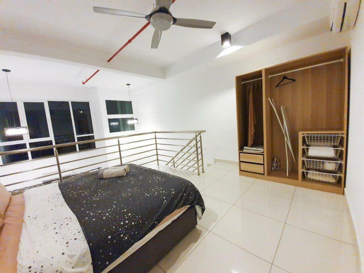 Yenni Duplex @ Decentrum, Kajang Serdang Kültér fotó